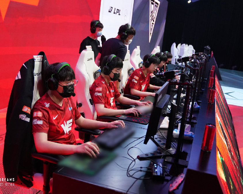 激烈的防守 激烈的防守