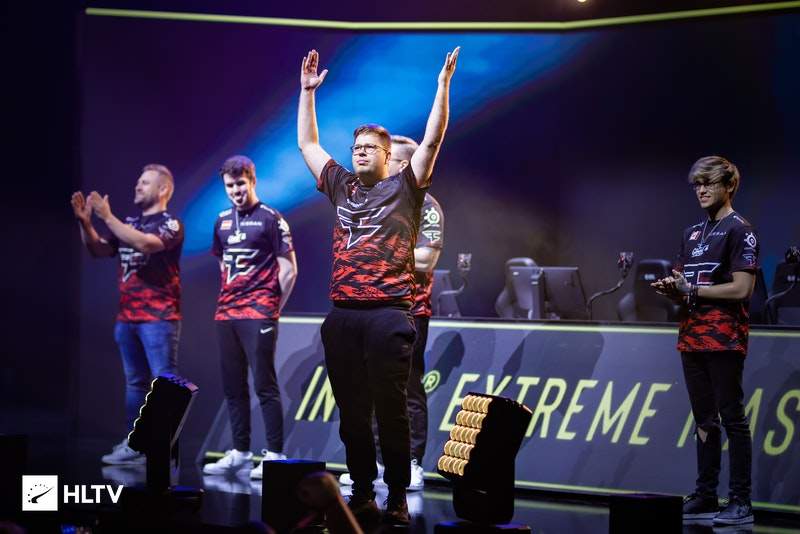 的平台跳跃 的平台跳跃