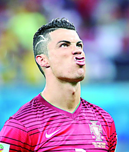 詹姆斯&东契奇接连飙进三分