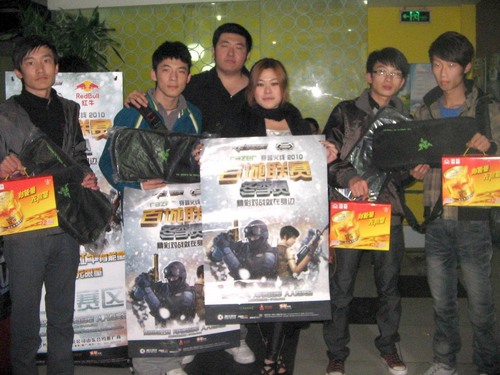 再以低手击 再以低手击