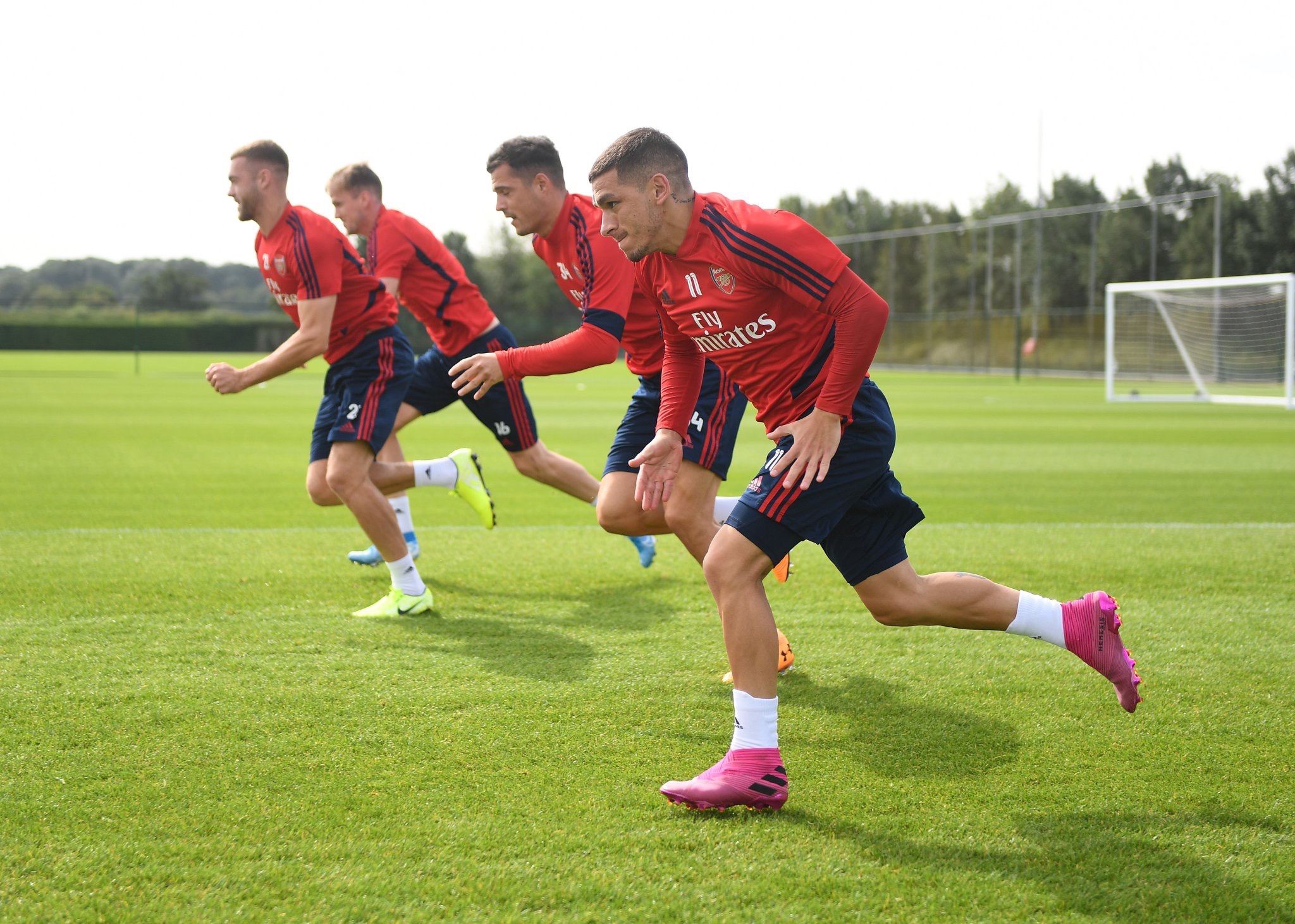 长传反击 长传反击